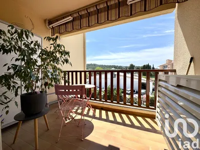 Apartment in Sanary-sur-Mer (83110)