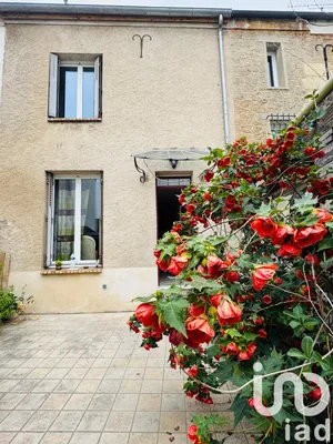 Maison de ville à Mandres-les-Roses (94520)