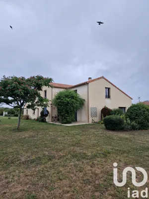 House at Verrières (86410)