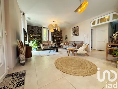 Mansion in Villeneuve-lès-Avignon (30400)