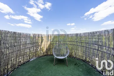 Apartment in Moissy-Cramayel (77550)