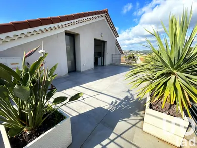Apartment at Sanary-sur-Mer (83110)