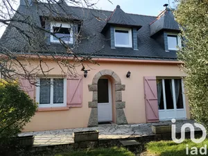 Park home at Pluméliau (56930)