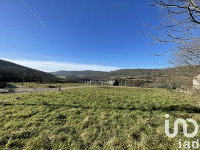 Terrain à bâtir à Serrières-sur-Ain (01450)