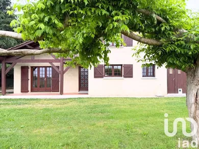 Maison à Saint-Pierre-d'Aurillac (33490)