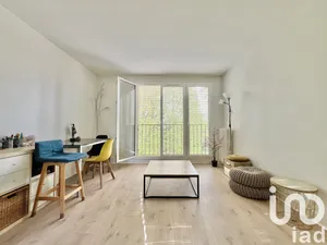 Apartment at Saint-Germain-en-Laye (78100)