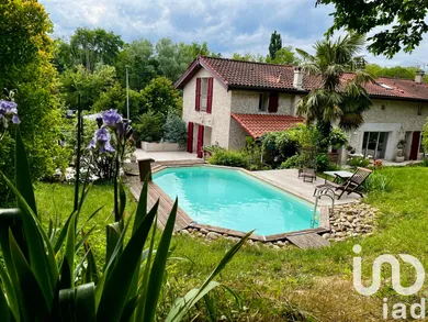 House at Francheville (69340)