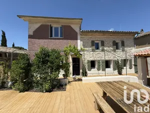 Traditional house in ENTRECHAUX (84340)