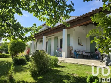 Traditional house at Beaucaire (30300)