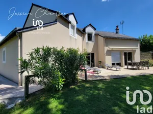 Maison d'architecte à Doué-en-Anjou (49700)