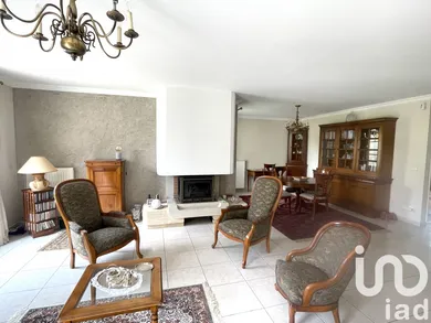 House in Mandres-les-Roses (94520)