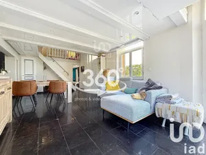 Duplex at Le Pradet (83220)