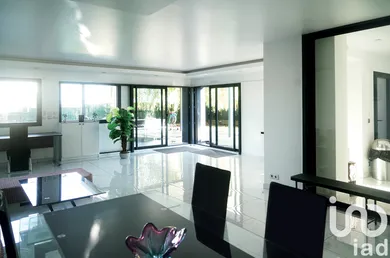 Architectural house in Vitry-sur-Seine (94400)