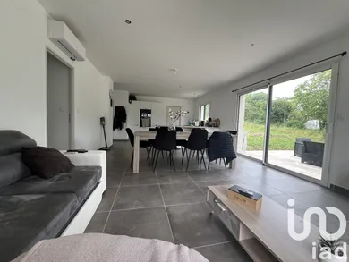 Maison à Saint-Maxire (79410)