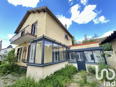 House at Le Thillay (95500)