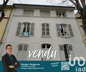 Building at Vichy (03200)
