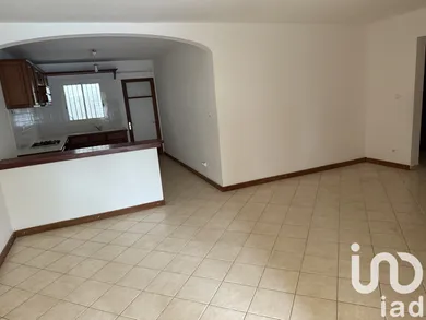 House at Saint-Denis (97400)