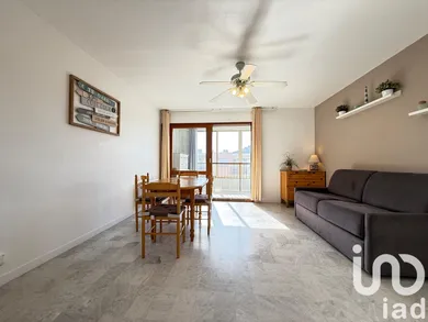 Apartment in Six-Fours-les-Plages (83140)