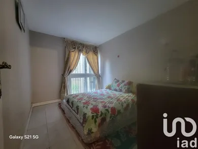 Apartment in Grigny (91350)