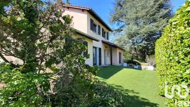 Maison à Saint-Genis-Laval (69230)