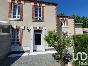 House at Mouilleron-Saint-Germain (85390)