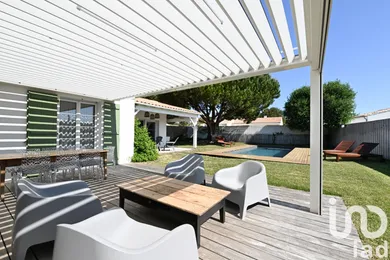 Architectural house at Sainte-Marie-de-Ré (17740)