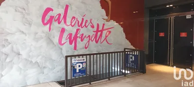 Parking à Paris (75009)