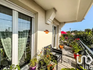 Appartement à Roissy-en-Brie (77680)