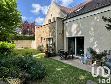 Maison d'architecte à Jouy-le-Moutier (95280)