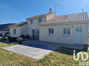 Maison à Antoigné (49260)