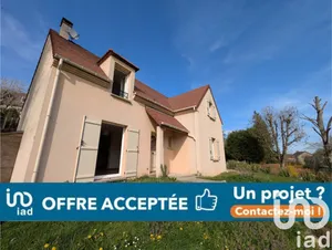 Maison traditionnelle à Oinville-sur-Montcient (78250)