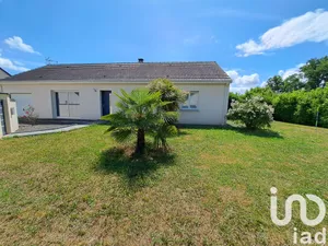 Maison à Villeneuve-sur-Allier (03460)