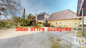 Traditional house at Monassut-Audiracq (64160)