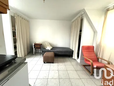 Building at Corbeil-Essonnes (91100) — 22/24