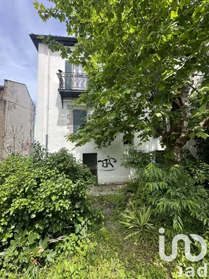 Building at Hendaye (64700)