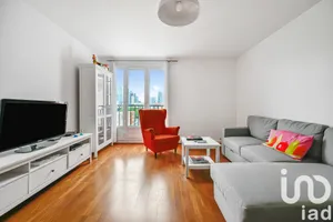 Apartment at Courbevoie (92400)