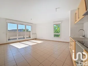 Apartment at Pessac (33600)