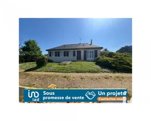Maison traditionnelle à Terranjou (49380)