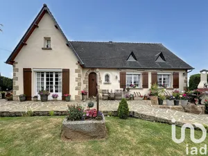 Maison de campagne à Sougeal (35610)