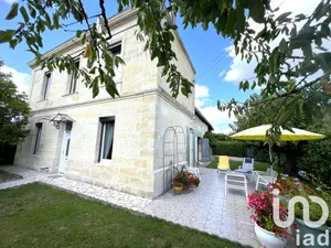 Maison de ville à COUTRAS (33230)
