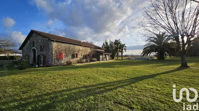 Park home in Saint-Pé-de-Léren (64270)
