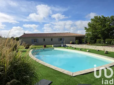 Detached house at Échallat (16170)