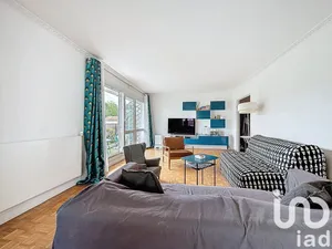 Apartment at Garches (92380)