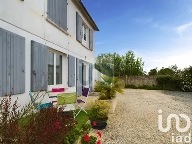 House at La Flotte (17630)