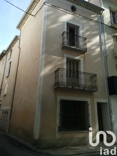 Building at Carpentras (84200)