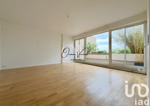 Duplex at Nanterre (92000)