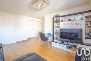 Apartment at Saint-Denis (93210)