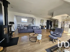 Architectural house at Boutigny (77470)