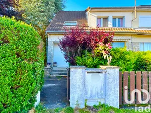 House at Varennes-Vauzelles (58640)