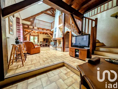 Traditional house at GUECELARD (72230)